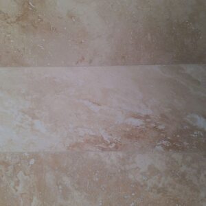 Beige light travertin gezoet en gevuld 61x20.3x1.2cm