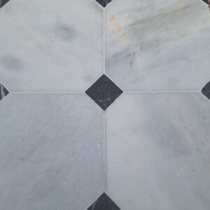 Wit marmer 40x40x1.2 - 10x10 getrommeld octagon vloertegel