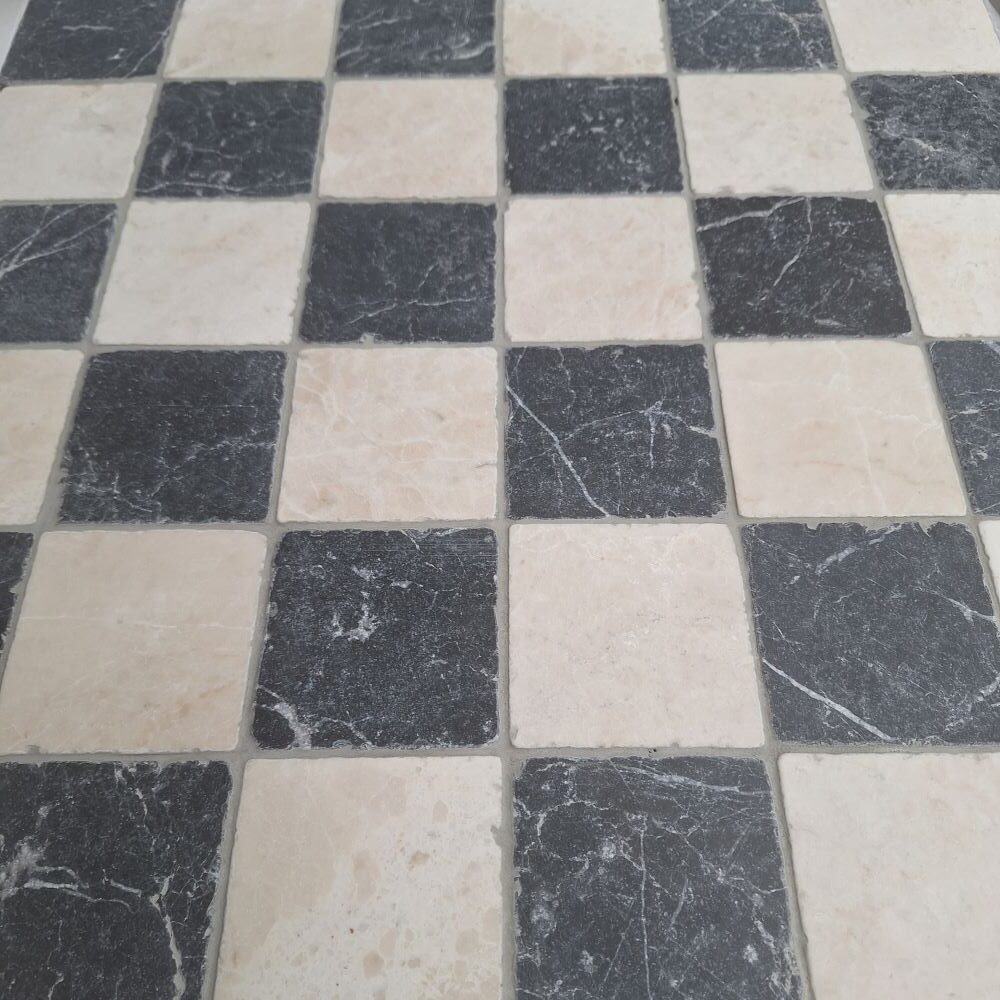 Dambord beige en torros marmer anticato 10x10x1