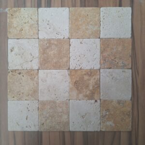 Travertin anticato beige en goudgeel 10x10x1 vloer/wandtegel