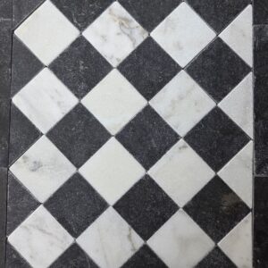 Dambord wit marmer en donker hardsteen 10x10x1