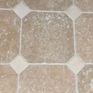 Bruin travertin 20x20x1 / 4.8x4.8x1 octagon vloer/wandtegel